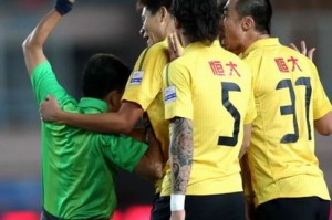  不莱梅主场球迷助威声中战胜弗赖堡振士气