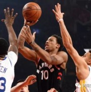  勇士绝杀雷霆终结对手七连胜势头  