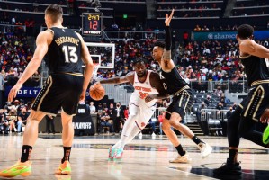  尼克斯时隔十年重返季后赛次轮  