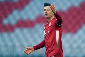  多特蒙德锋线火力全开五球大胜奥格斯堡