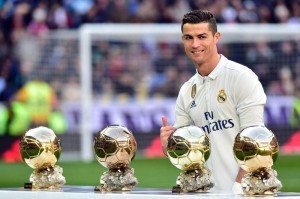  萨拉赫戴帽破队史英超进球纪录  